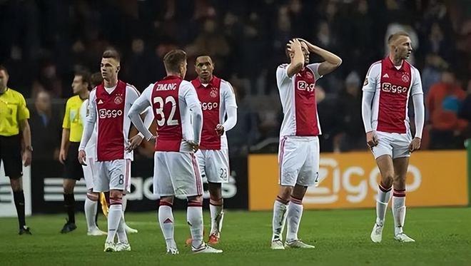 S上意味着 S上意味着